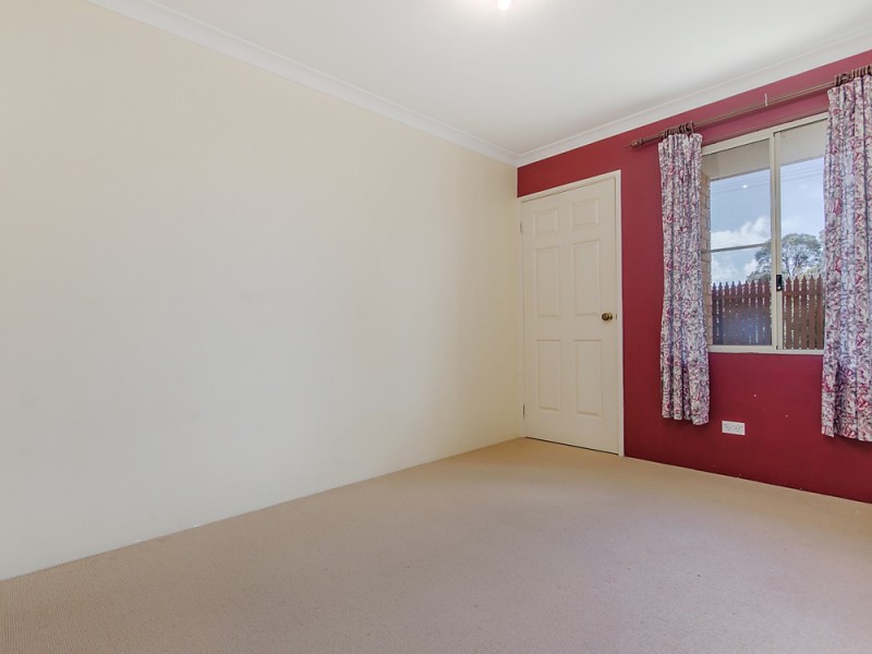 16 Wooleen St, Golden Bay WA 6174
