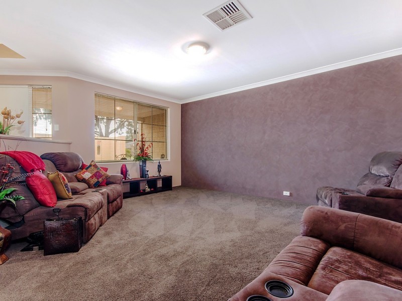 5 Summerville Avenue, Secret Harbour WA 6173