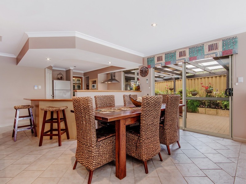 5 Summerville Avenue, Secret Harbour WA 6173