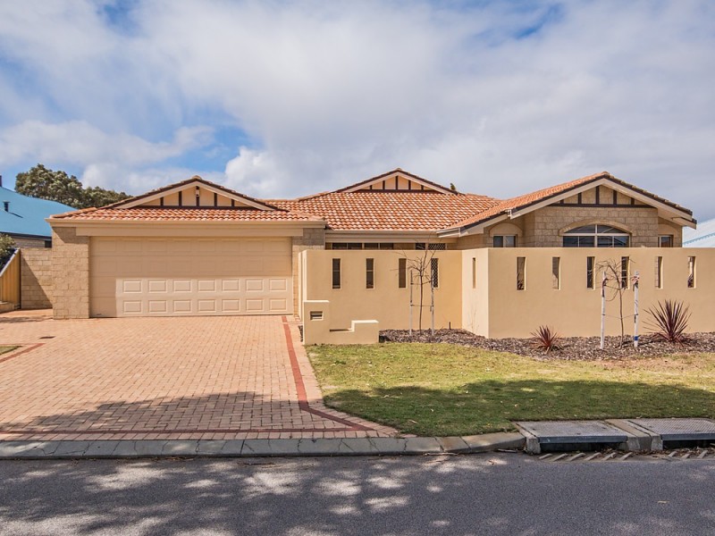 5 Summerville Avenue, Secret Harbour WA 6173