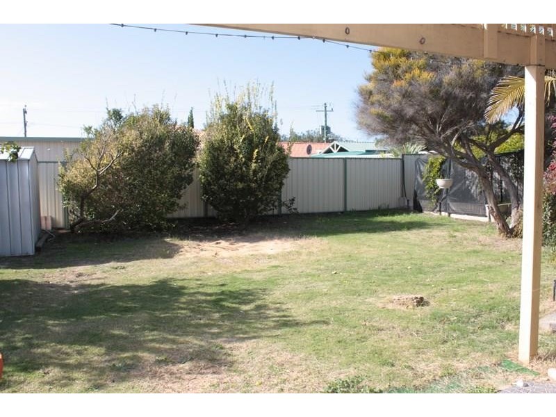 24 Ledger Street, Warnbro WA 6169