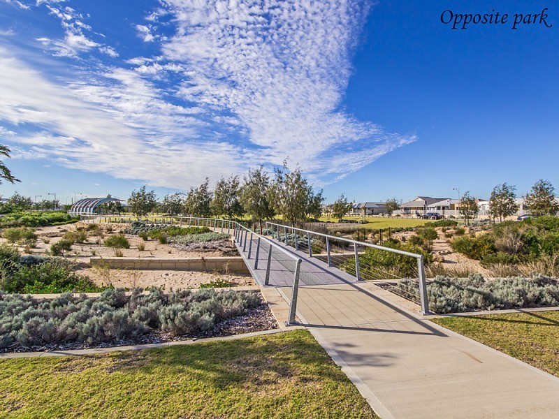11 Bandya Lane, Golden Bay WA 6174