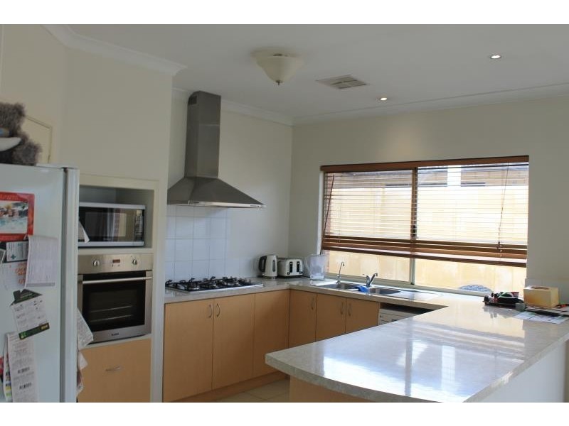 6 Patman Road, Secret Harbour WA 6173