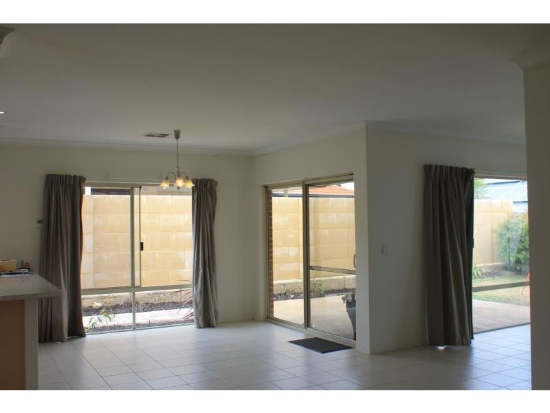 6 Patman Road, Secret Harbour WA 6173