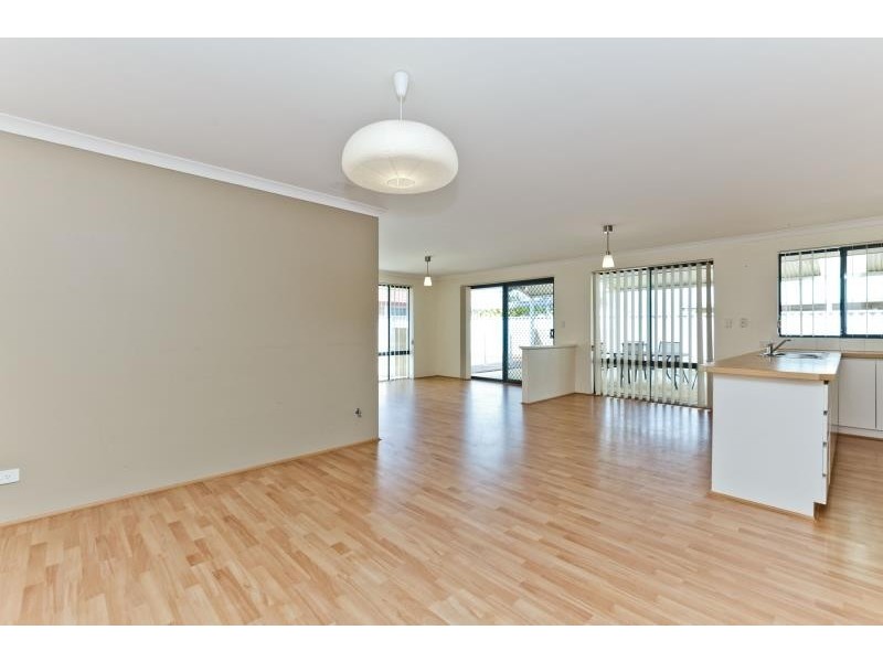 18 Anguilla Court, Secret Harbour WA 6173