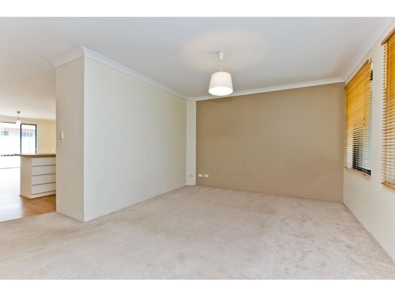 18 Anguilla Court, Secret Harbour WA 6173