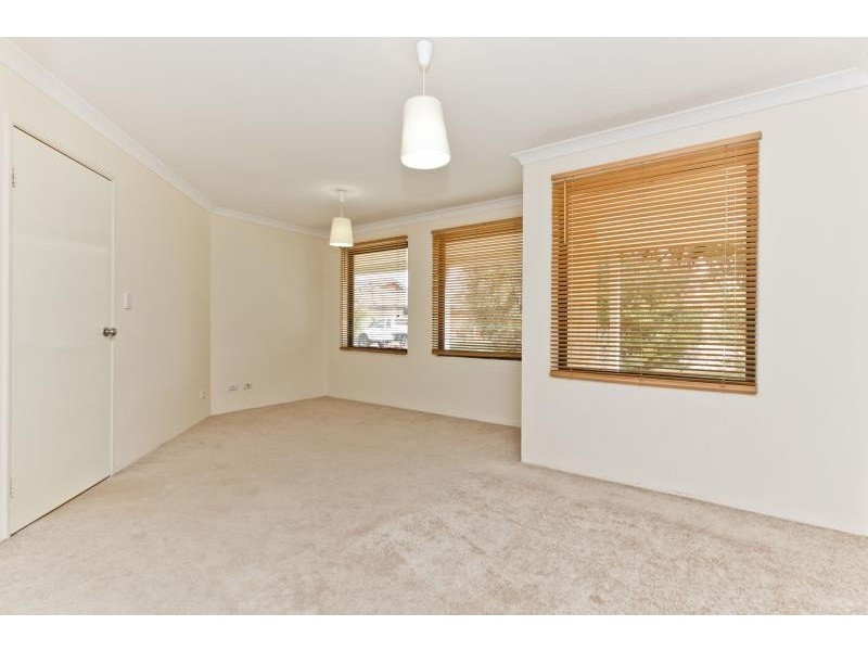 18 Anguilla Court, Secret Harbour WA 6173