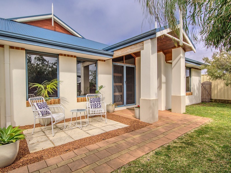 3 Dillon Way, Secret Harbour WA 6173