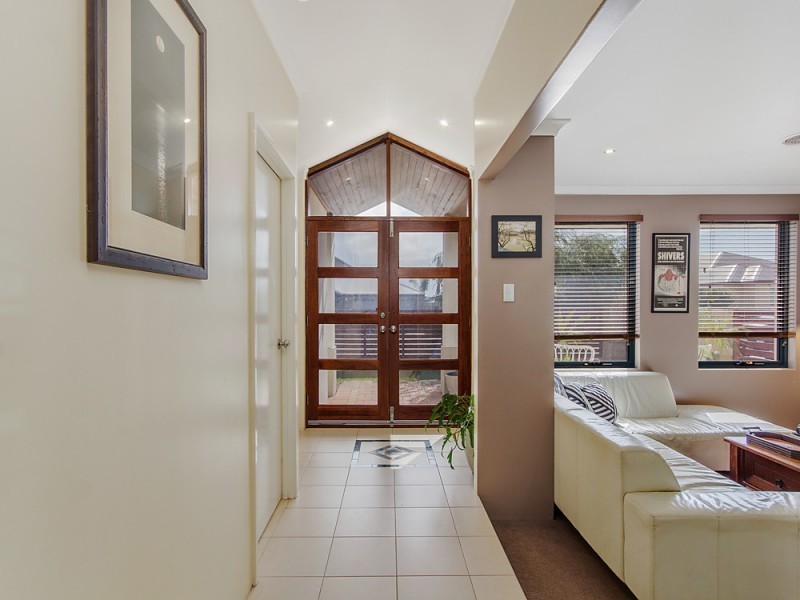 3 Dillon Way, Secret Harbour WA 6173