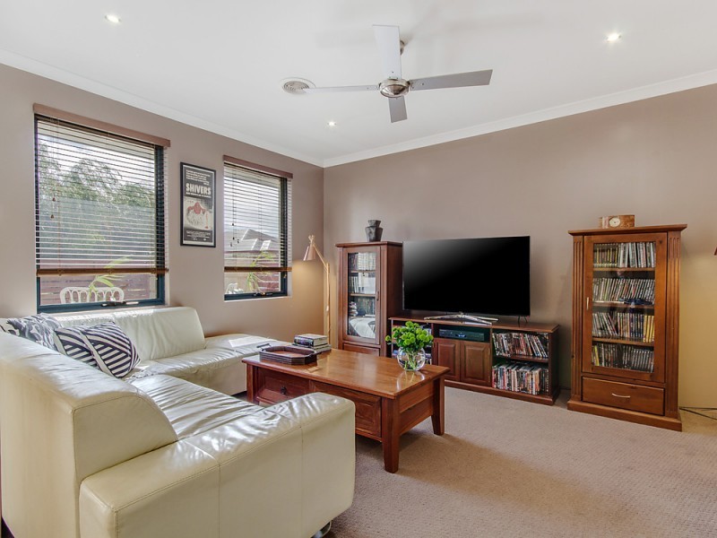 3 Dillon Way, Secret Harbour WA 6173