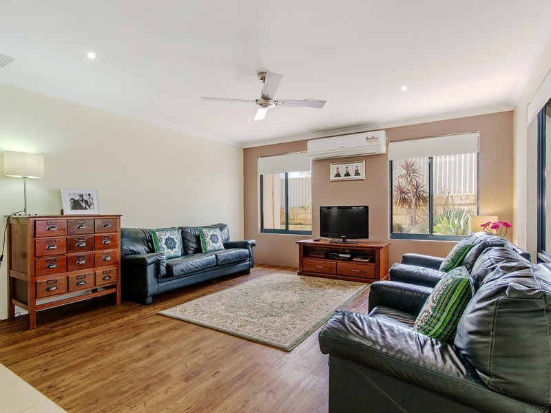 3 Dillon Way, Secret Harbour WA 6173