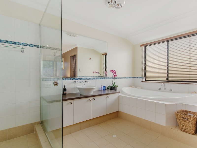 3 Dillon Way, Secret Harbour WA 6173