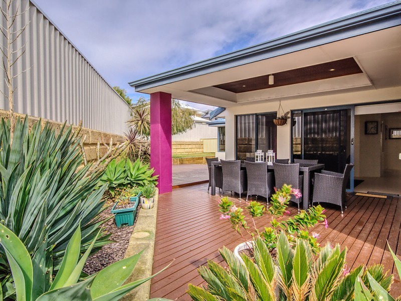 3 Dillon Way, Secret Harbour WA 6173