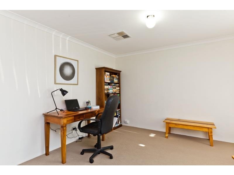 17 Springdale Boulevard, Secret Harbour WA 6173