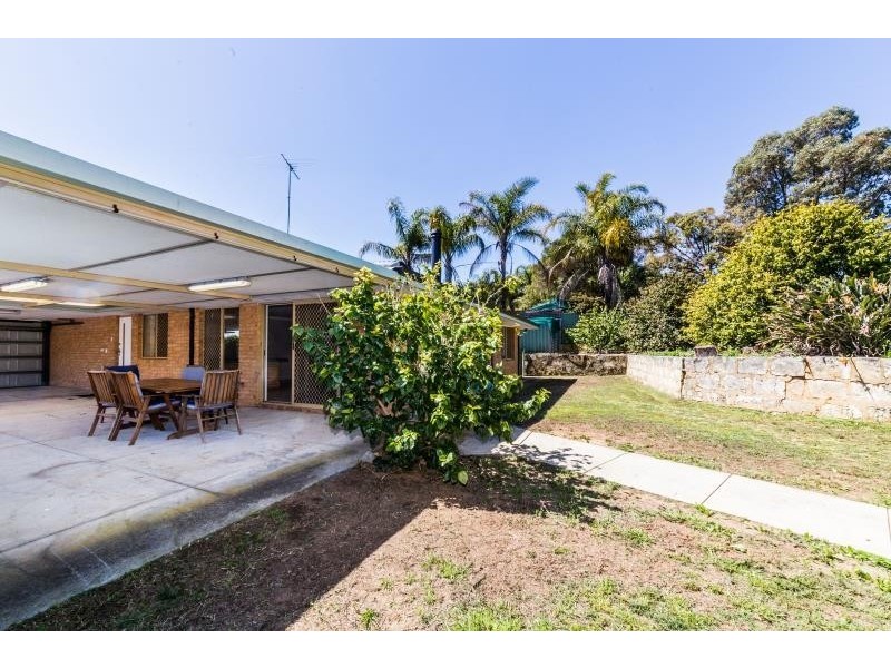 11 Mercer Court, Leda WA 6170