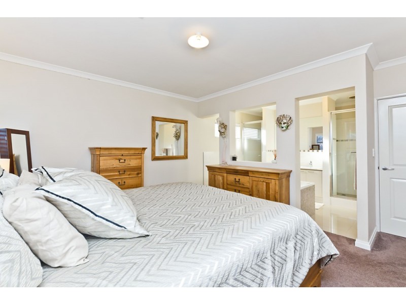 12 Majorca Green, Secret Harbour WA 6173