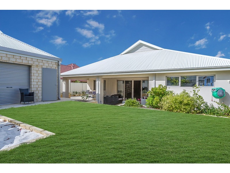 12 Majorca Green, Secret Harbour WA 6173