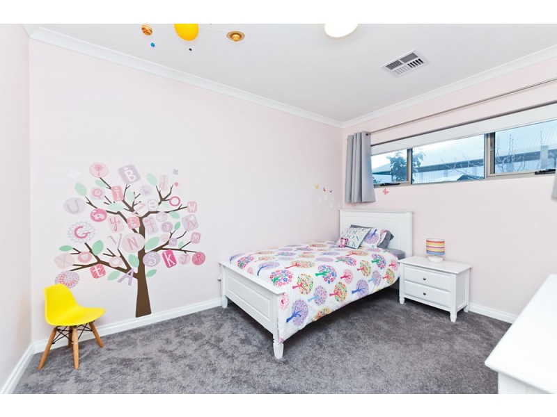 12 Majorca Green, Secret Harbour WA 6173