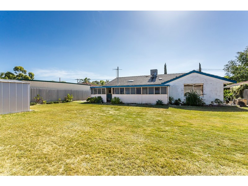 7 Tarwarri Close, Hillman WA 6168