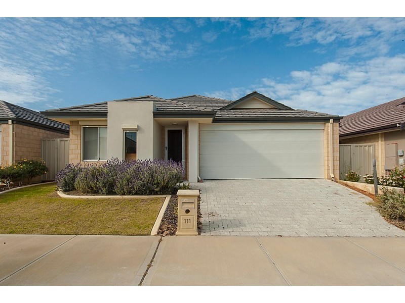 111 Tangadee Road, Golden Bay WA 6174