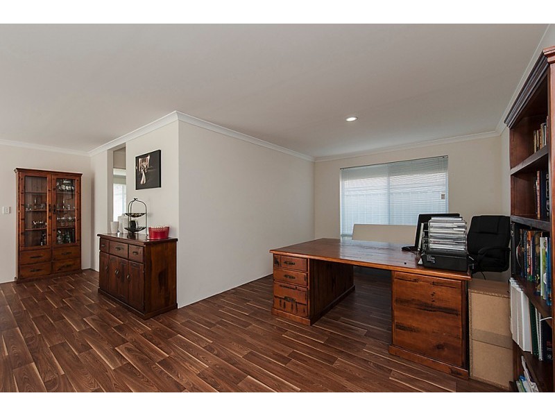 111 Tangadee Road, Golden Bay WA 6174