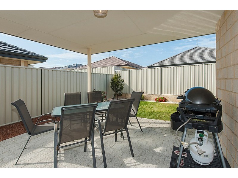 111 Tangadee Road, Golden Bay WA 6174