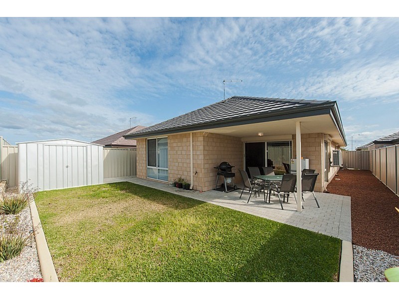 111 Tangadee Road, Golden Bay WA 6174