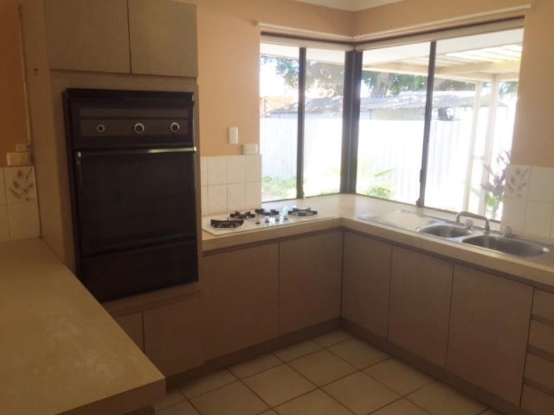 30 Goongarrie Drive, Waikiki WA 6169