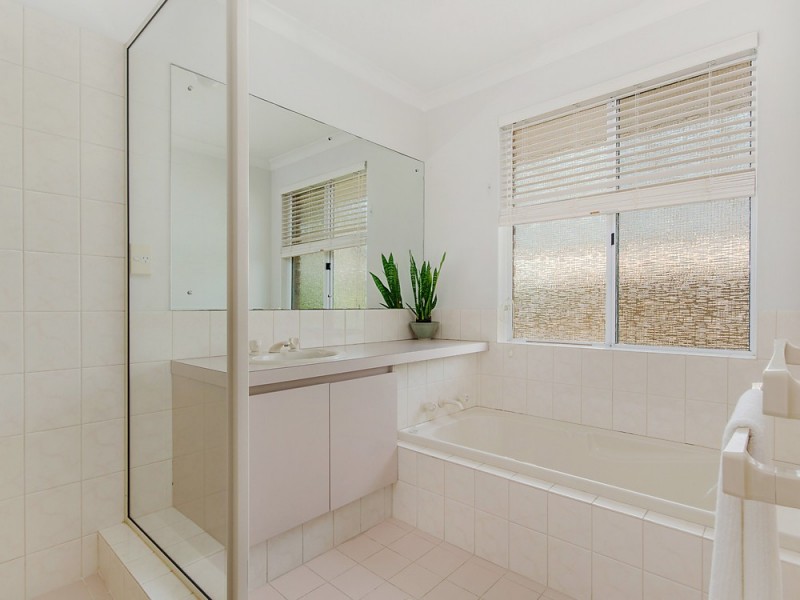 7 Quayside Close, Halls Head WA 6210