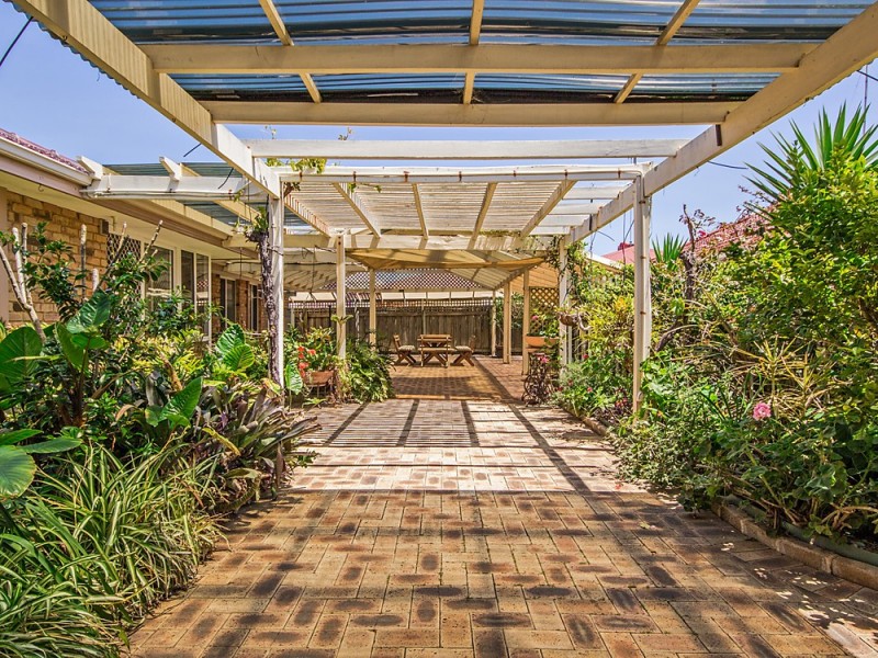 7 Quayside Close, Halls Head WA 6210