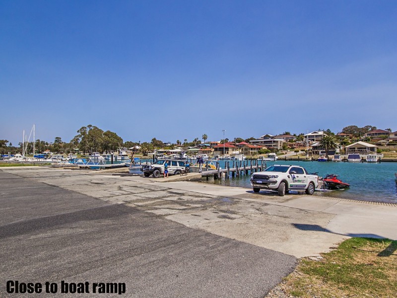 7 Quayside Close, Halls Head WA 6210