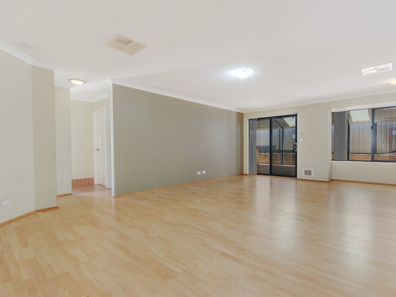 10 Hortonia Avenue, Secret Harbour WA 6173