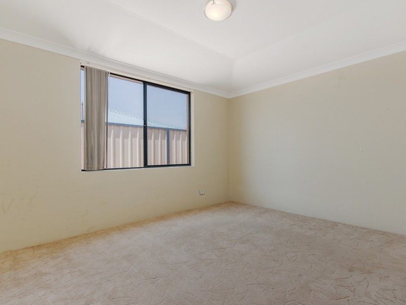 10 Hortonia Avenue, Secret Harbour WA 6173