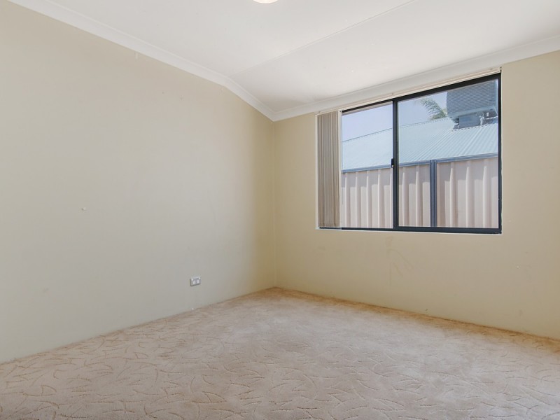 10 Hortonia Avenue, Secret Harbour WA 6173