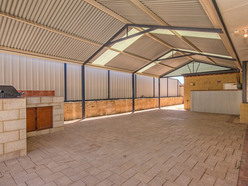 10 Hortonia Avenue, Secret Harbour WA 6173