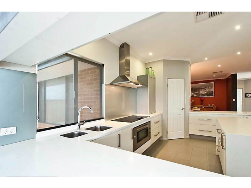 25 Elwell Street, Secret Harbour WA 6173