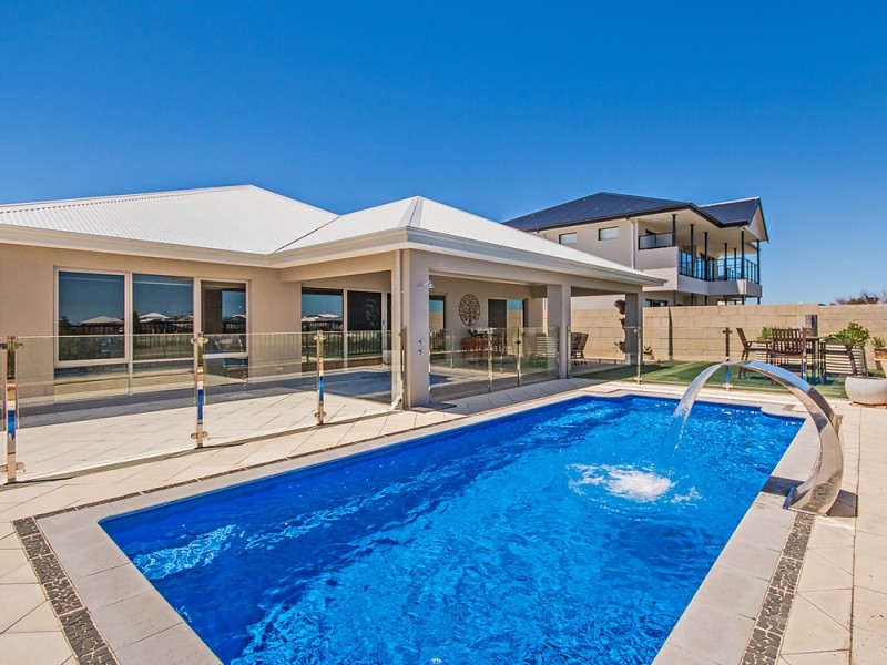 28 Kewarra Bend, Secret Harbour WA 6173