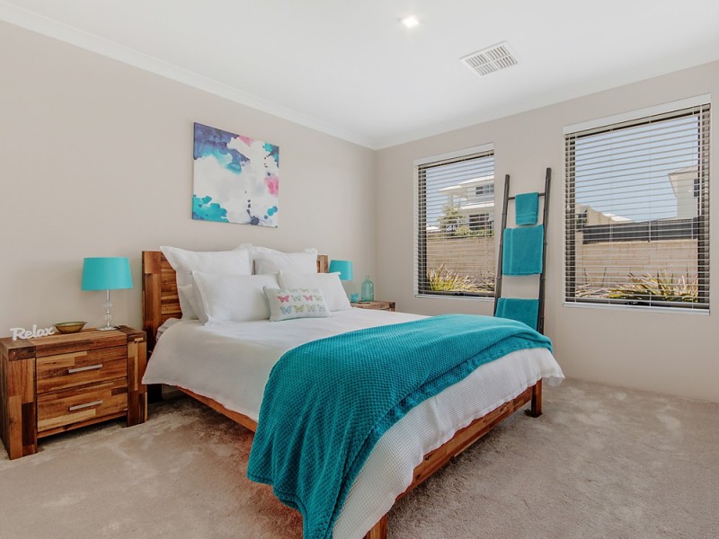 28 Kewarra Bend, Secret Harbour WA 6173