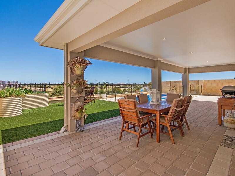 28 Kewarra Bend, Secret Harbour WA 6173