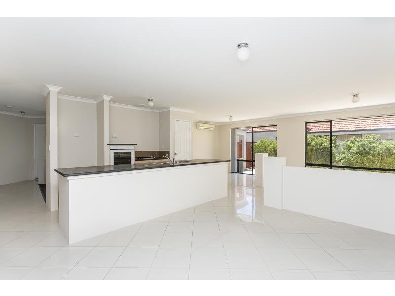 2 Geographe Bay Pass, Secret Harbour WA 6173