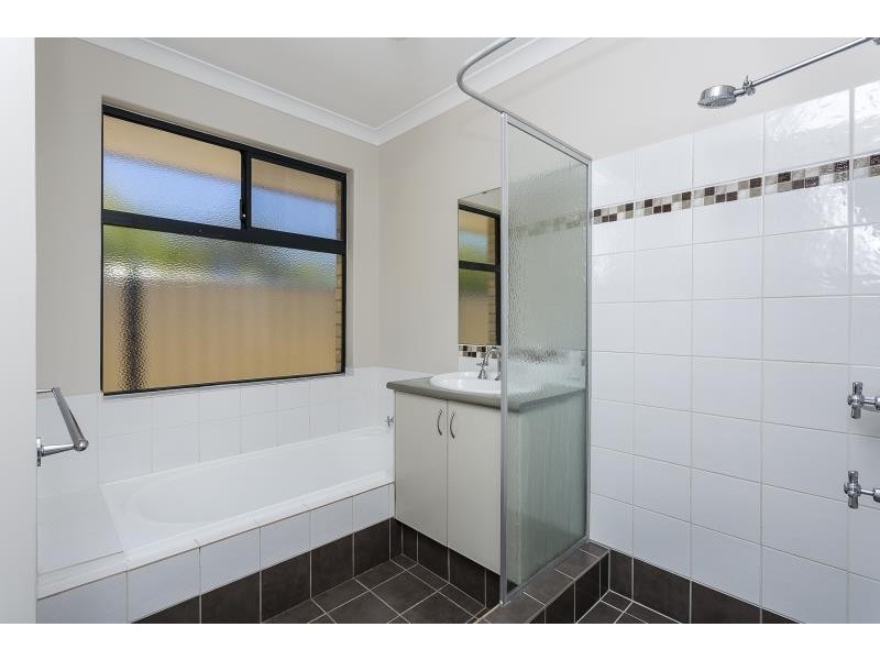 2 Geographe Bay Pass, Secret Harbour WA 6173