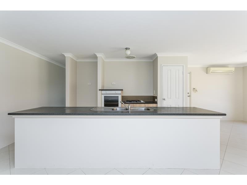 2 Geographe Bay Pass, Secret Harbour WA 6173