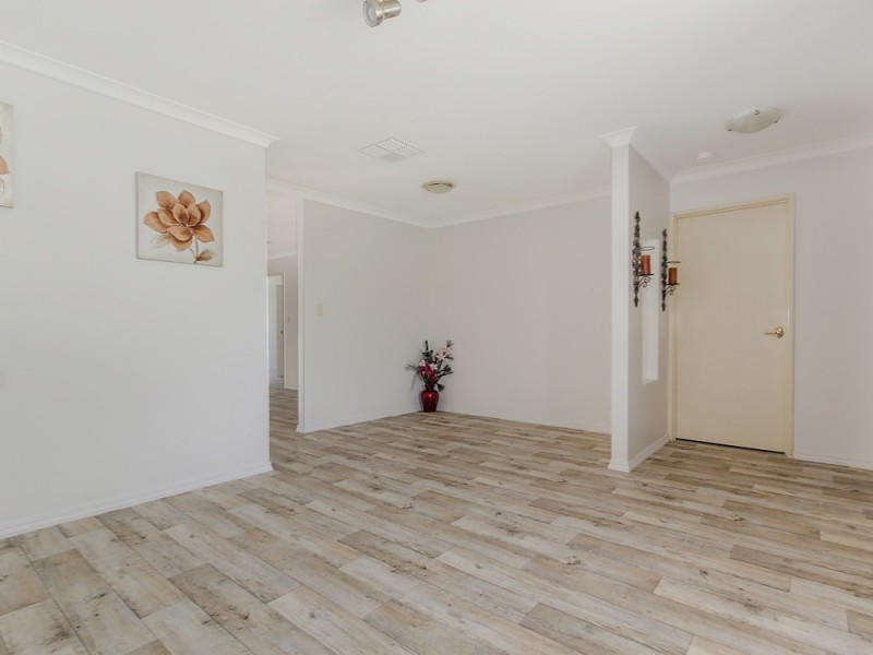 16 Menora Loop, Warnbro WA 6169