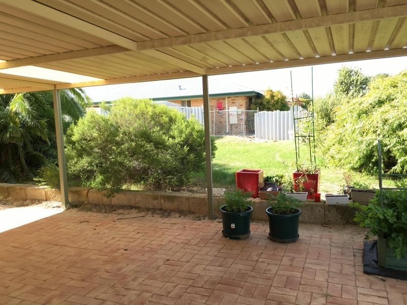 188 Currie Street, Warnbro WA 6169