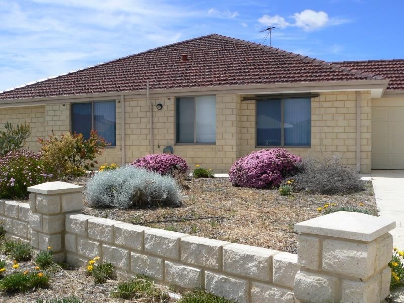 2 Whyalla Circle, Port Kennedy WA 6172