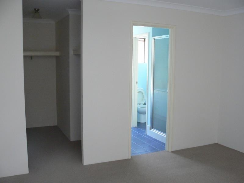 2 Whyalla Circle, Port Kennedy WA 6172