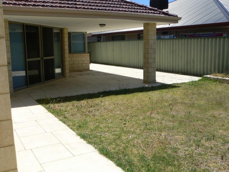 2 Whyalla Circle, Port Kennedy WA 6172