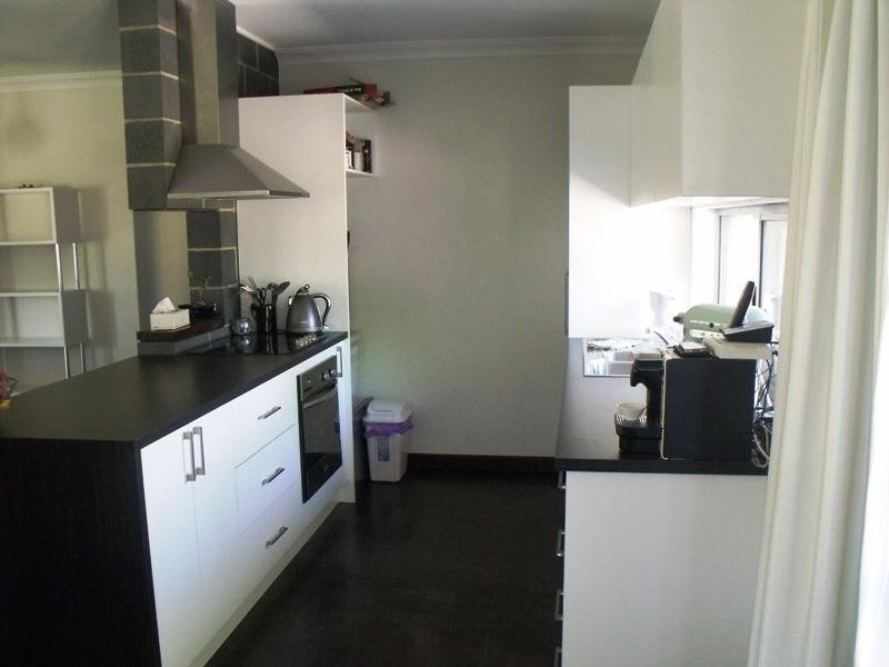 4 Dolphin Road, Safety Bay WA 6169