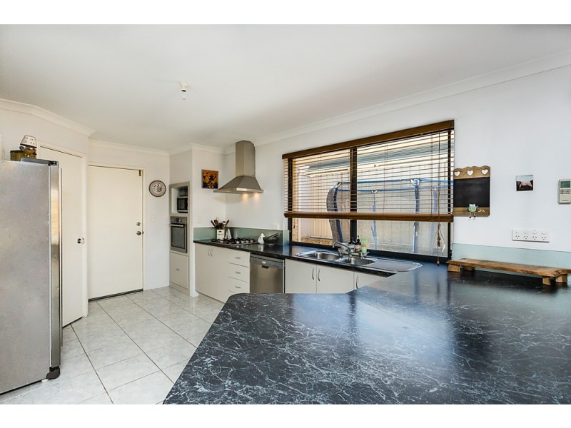 5 Dillon Way, Secret Harbour WA 6173