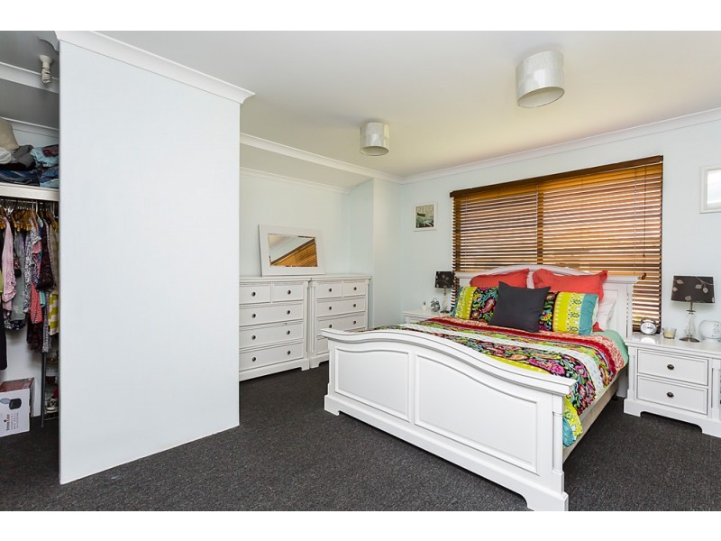 5 Dillon Way, Secret Harbour WA 6173